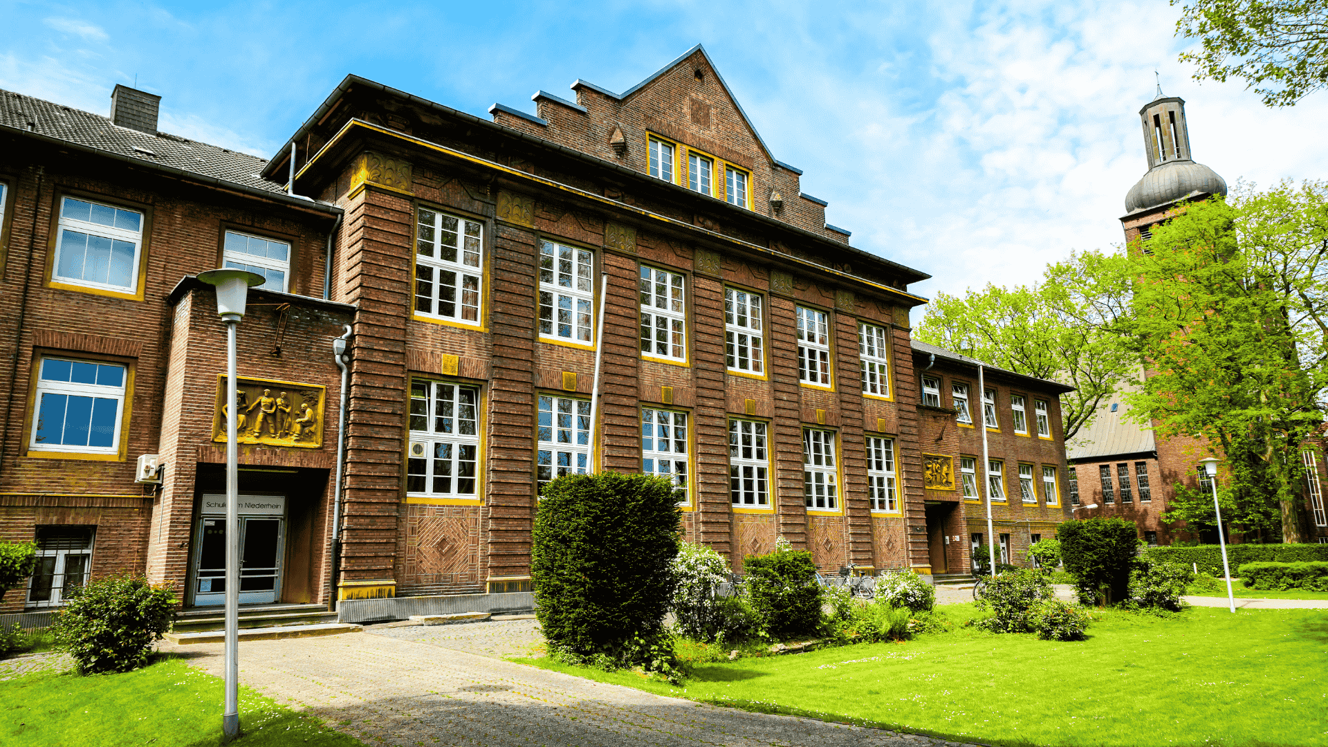 Mooswände und Büropflanzen in Kamp-Lintfort